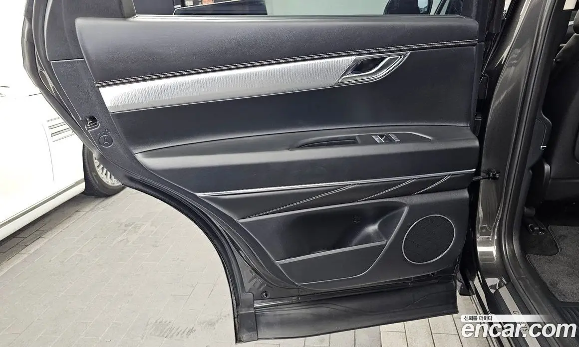 Genesis GV80 2023 2.5 автомат (гидро), фото 15