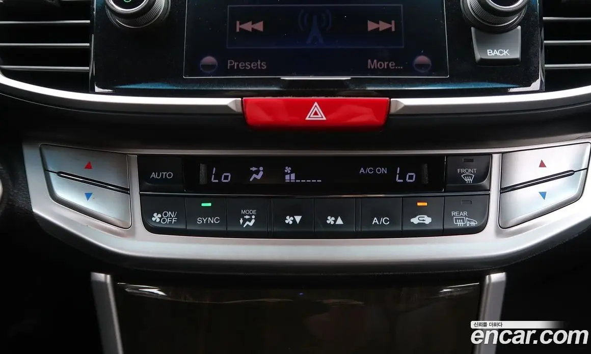 Honda Accord 2015 2.4 автомат (гидро), фото 12