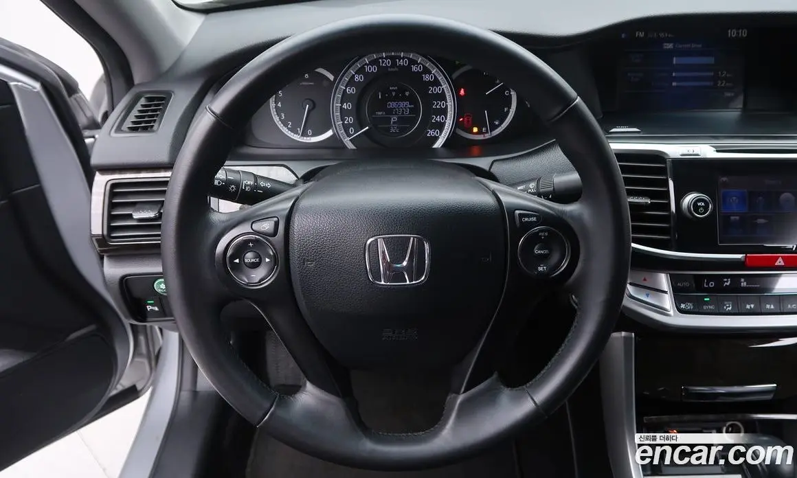 Honda Accord 2015 2.4 автомат (гидро), фото 19