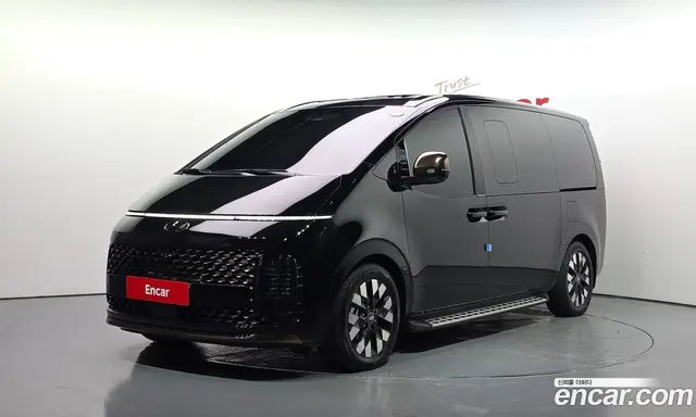 Hyundai Staria 2025 2.2 автомат (гидро), миниатюра 1