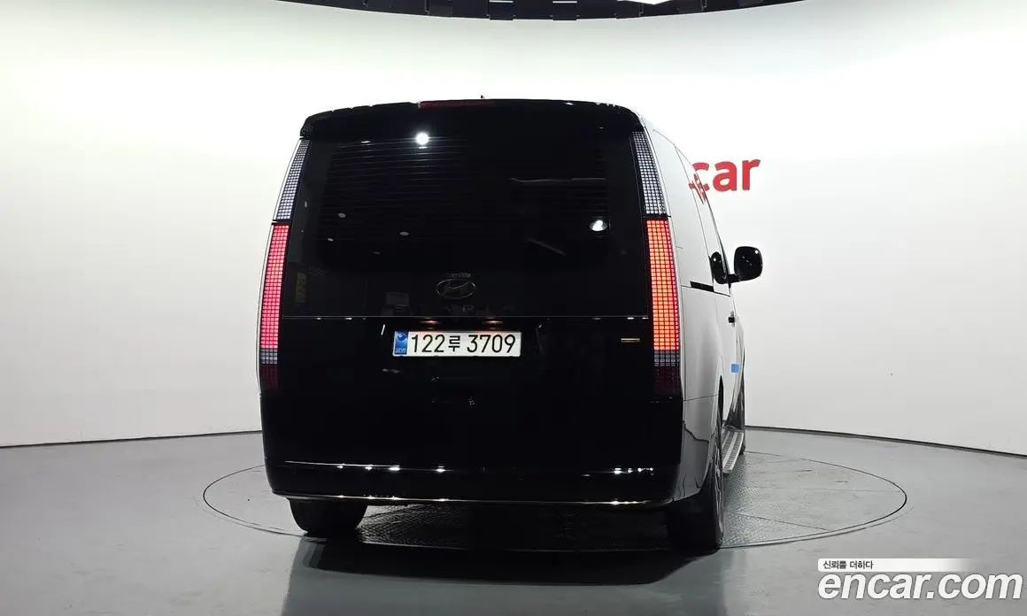 Hyundai Staria 2025 2.2 автомат (гидро), фото 4