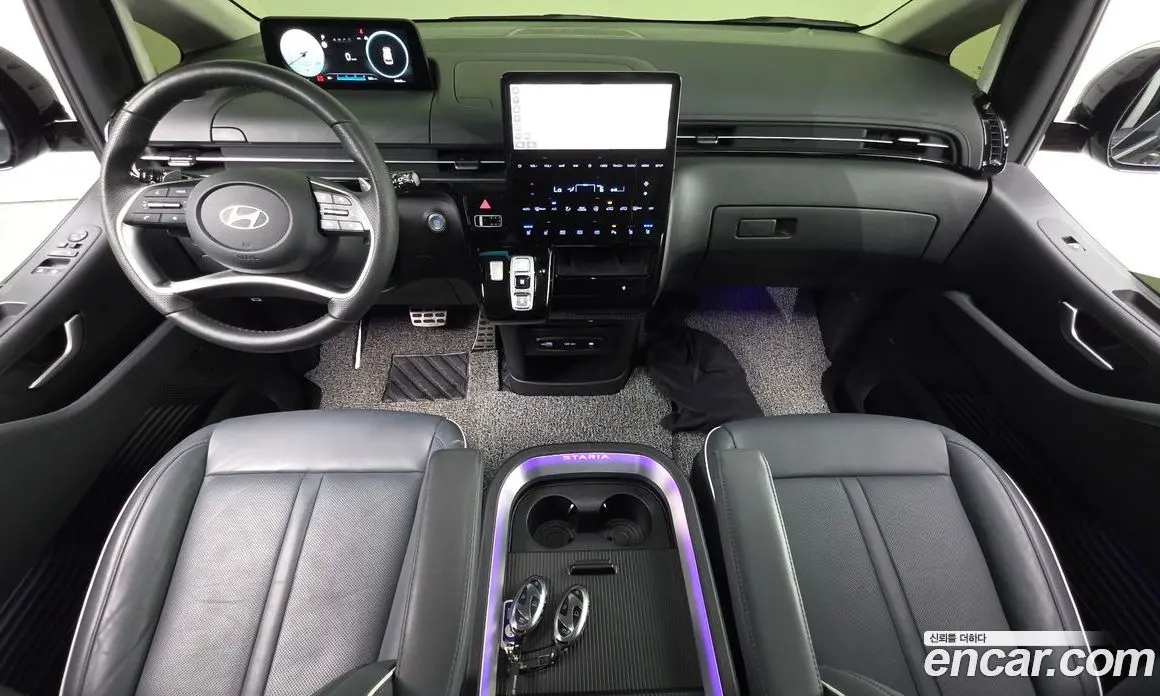 Hyundai Staria 2025 2.2 автомат (гидро), фото 7