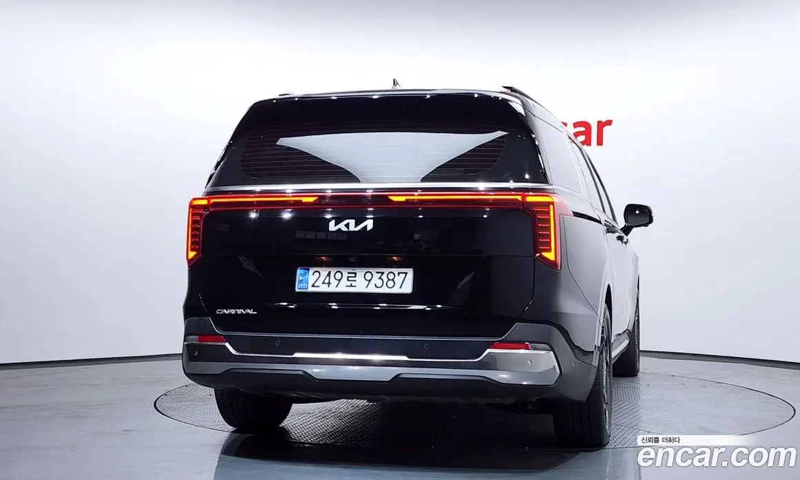 Kia Carnival 2023 2.2 автомат (гидро), фото 4 Kia Carnival 2023 2.2 автомат (гидро), фото 4