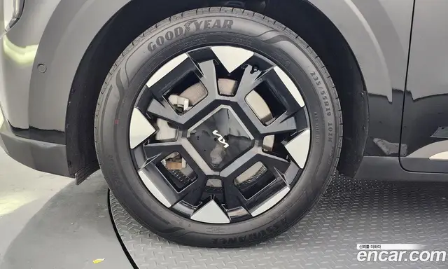Kia Carnival 2023 2.2 автомат (гидро), миниатюра 5 Kia Carnival 2023 2.2 автомат (гидро), миниатюра 5