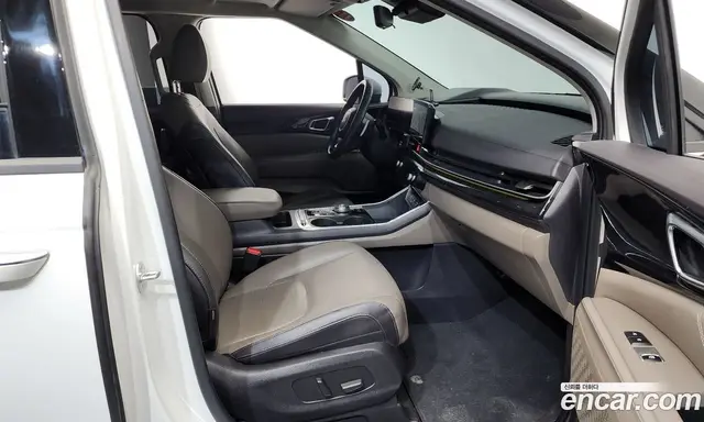 Kia Carnival 2024 2.2 автомат (гидро), миниатюра 11 Kia Carnival 2024 2.2 автомат (гидро), миниатюра 11
