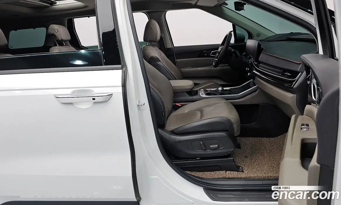Kia Carnival 2024 2.2 автомат (гидро), фото 16