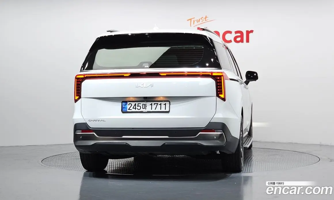 Kia Carnival 2024 2.2 автомат (гидро), фото 4