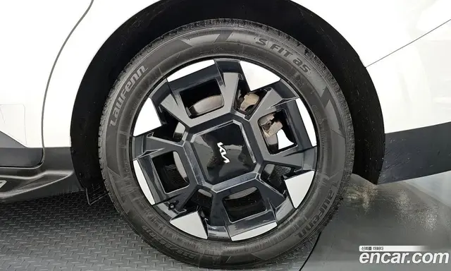 Kia Carnival 2024 2.2 автомат (гидро), миниатюра 7
