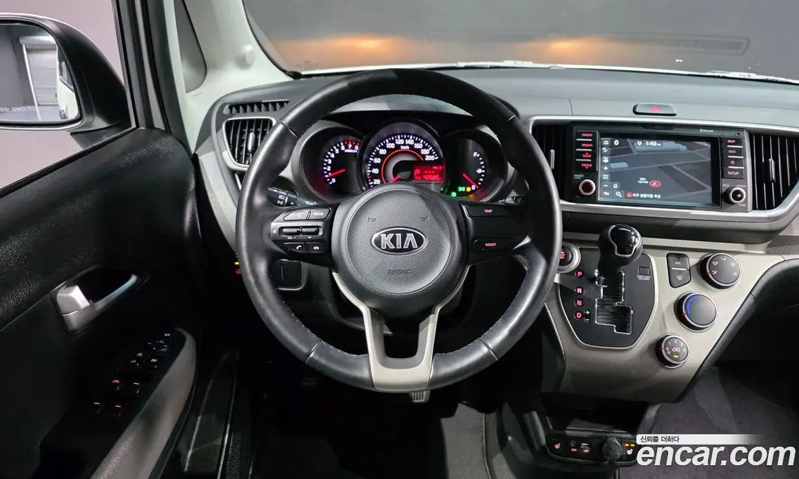 Kia Ray 2018 1.0 автомат (гидро), фото 19
