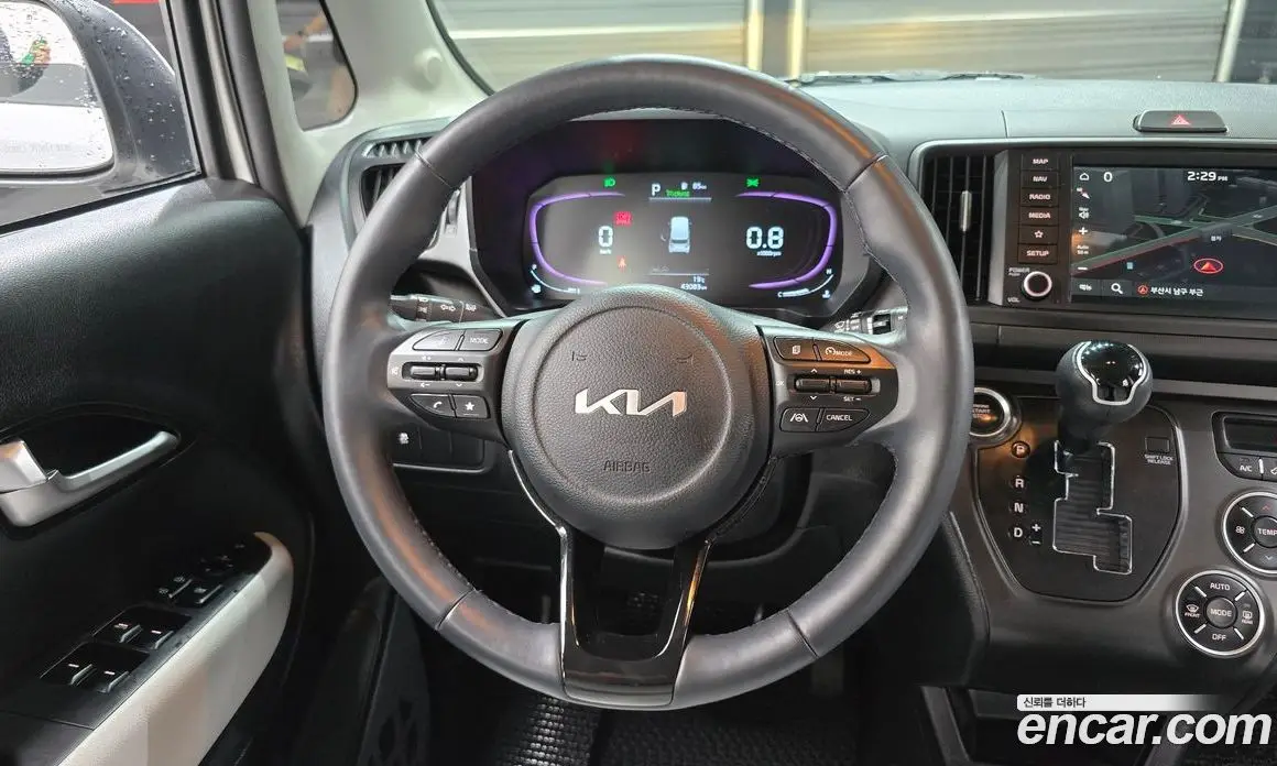 Kia Ray 2023 1.0 автомат (гидро), фото 13