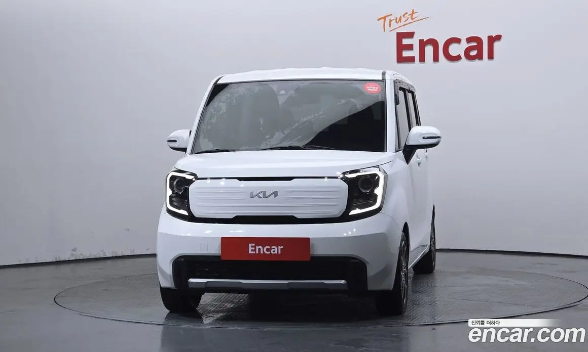 Kia Ray 2023 1.0 автомат (гидро), фото 3