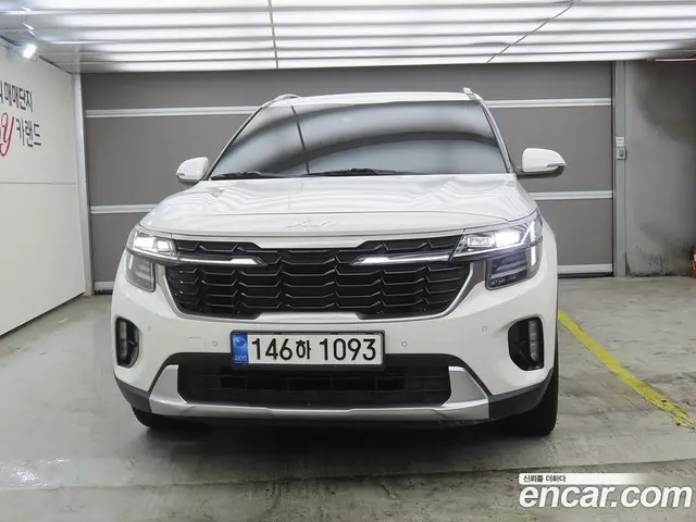 Kia Seltos 2022 2.0 автомат (гидро), миниатюра 2