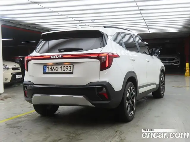 Kia Seltos 2022 2.0 автомат (гидро), миниатюра 4