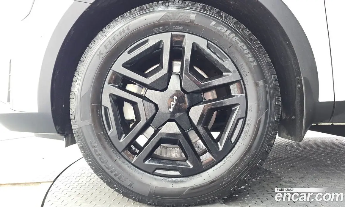 Kia Sorento 2023 1.6 автомат (гидро), фото 5