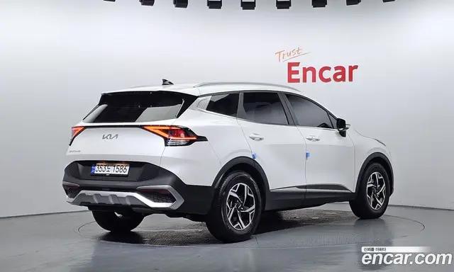 Kia Sportage 2022 2.0 автомат (гидро), миниатюра 2