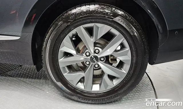 Kia Sportage 2024 2.0 автомат (гидро), миниатюра 6