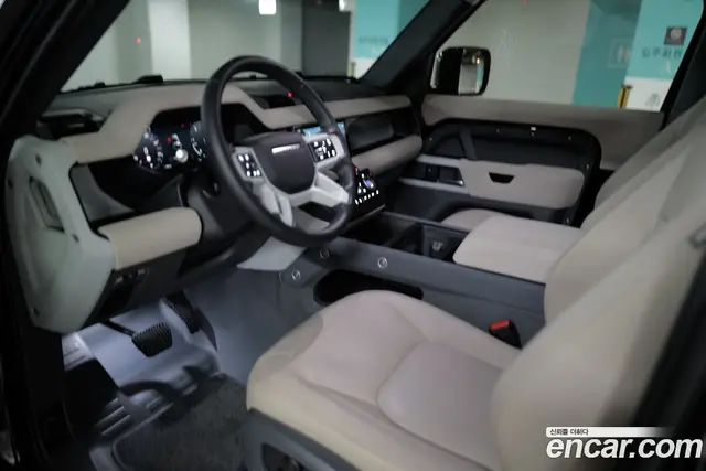 Land Rover Defender 2023 3.0 автомат (гидро), миниатюра 5