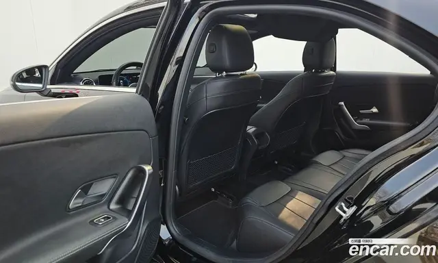 Mercedes-Benz A-Class 2020 2.0 автомат (гидро), миниатюра 11