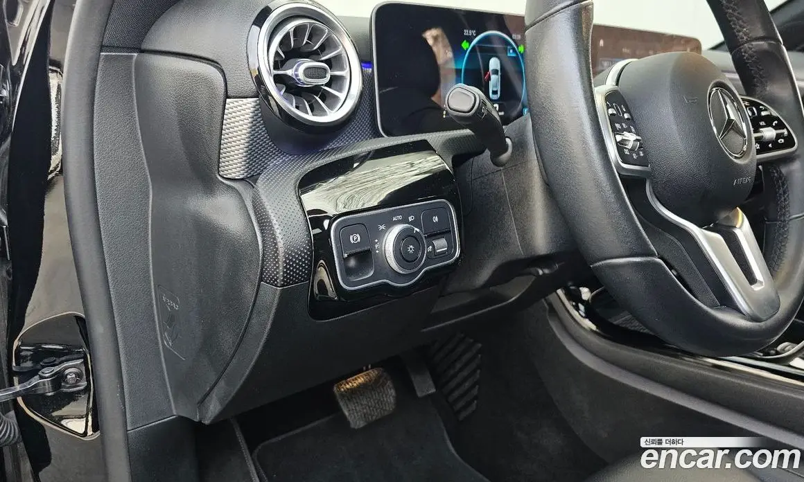 Mercedes-Benz A-Class 2020 2.0 автомат (гидро), фото 14