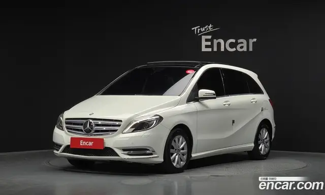 Mercedes-Benz B-Class 2014 1.8 автомат (гидро), миниатюра 1