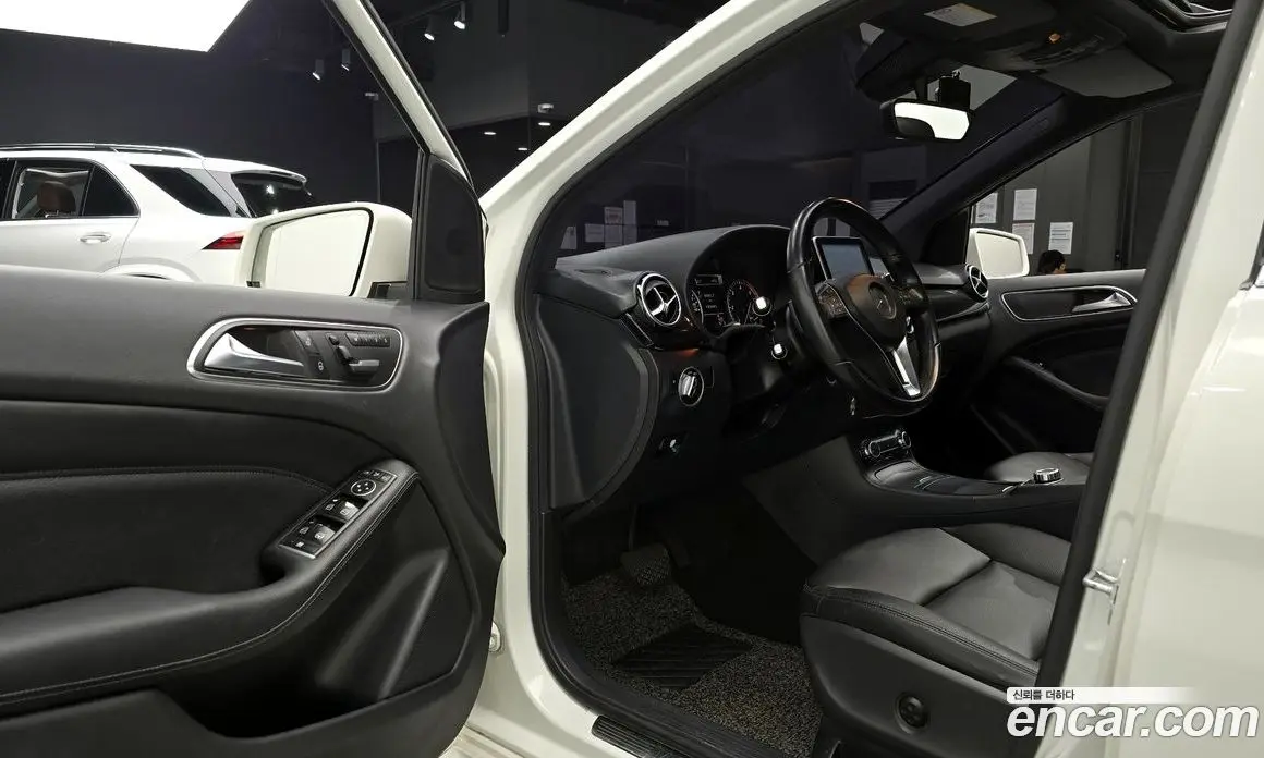 Mercedes-Benz B-Class 2014 1.8 автомат (гидро), фото 11