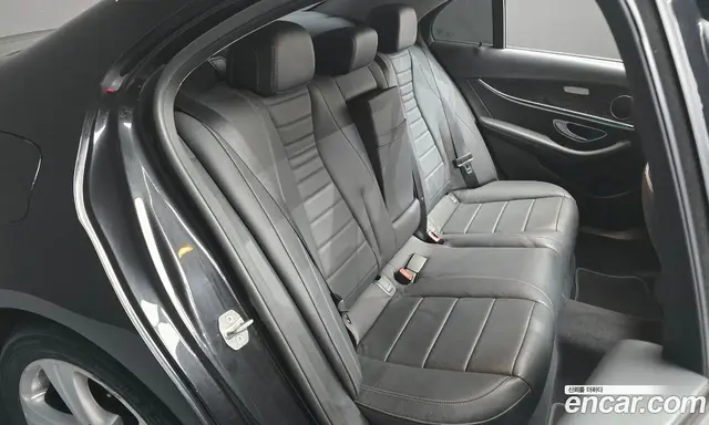 Mercedes-Benz E-Class 2017 2.0 автомат (гидро), миниатюра 12