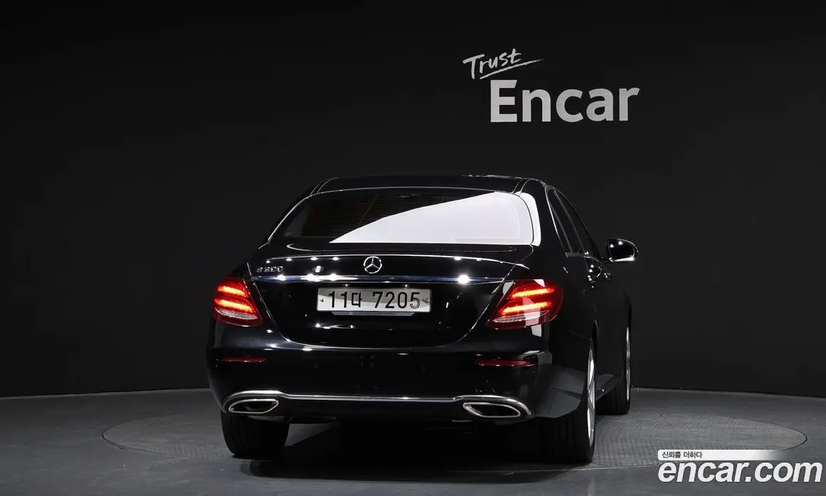 Mercedes-Benz E-Class 2017 2.0 автомат (гидро), фото 4