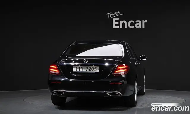 Mercedes-Benz E-Class 2017 2.0 автомат (гидро), миниатюра 4