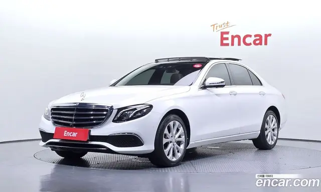 Mercedes-Benz E-Class 2017 2.0 автомат (гидро), миниатюра 1