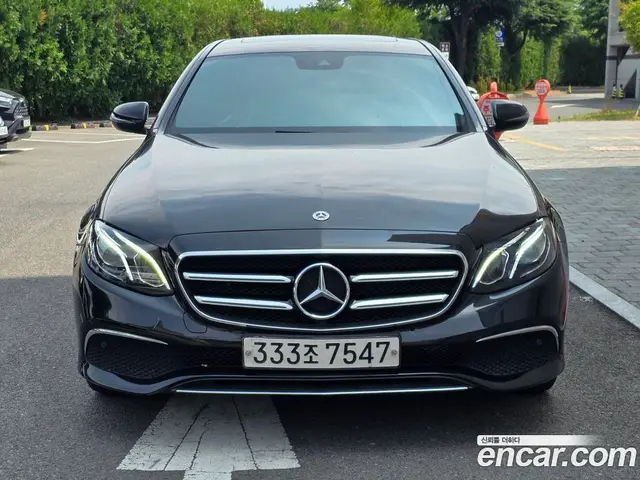 Mercedes-Benz E-Class 2020 2.0 автомат (гидро), миниатюра 5