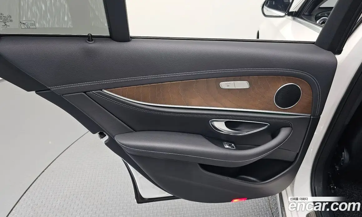 Mercedes-Benz E-Class 2020 1.9 автомат (гидро), фото 15
