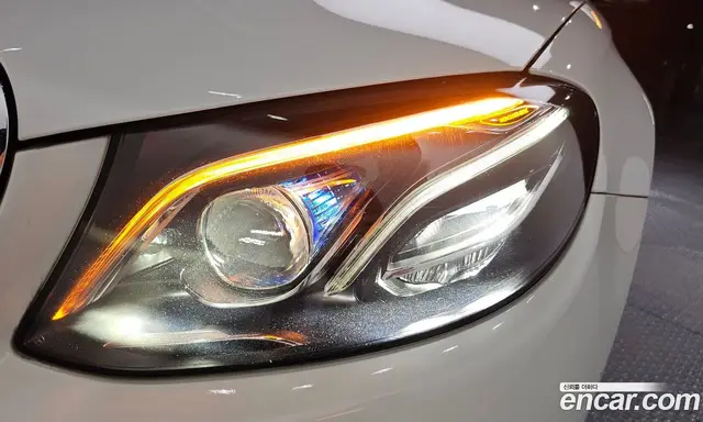 Mercedes-Benz E-Class 2020 1.9 автомат (гидро), миниатюра 8