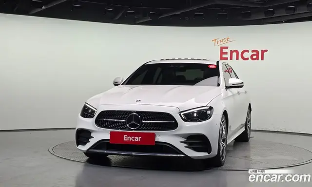 Mercedes-Benz E-Class 2021 1.9 автомат (гидро), миниатюра 3