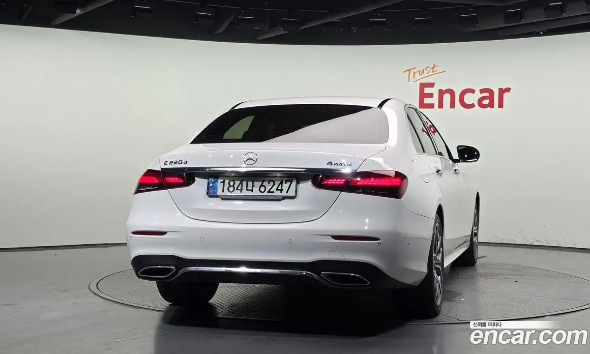 Mercedes-Benz E-Class 2021 1.9 автомат (гидро), фото 4