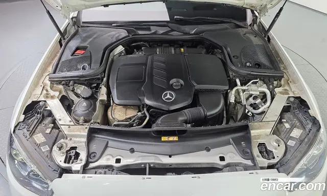 Mercedes-Benz E-Class 2021 1.9 автомат (гидро), миниатюра 6