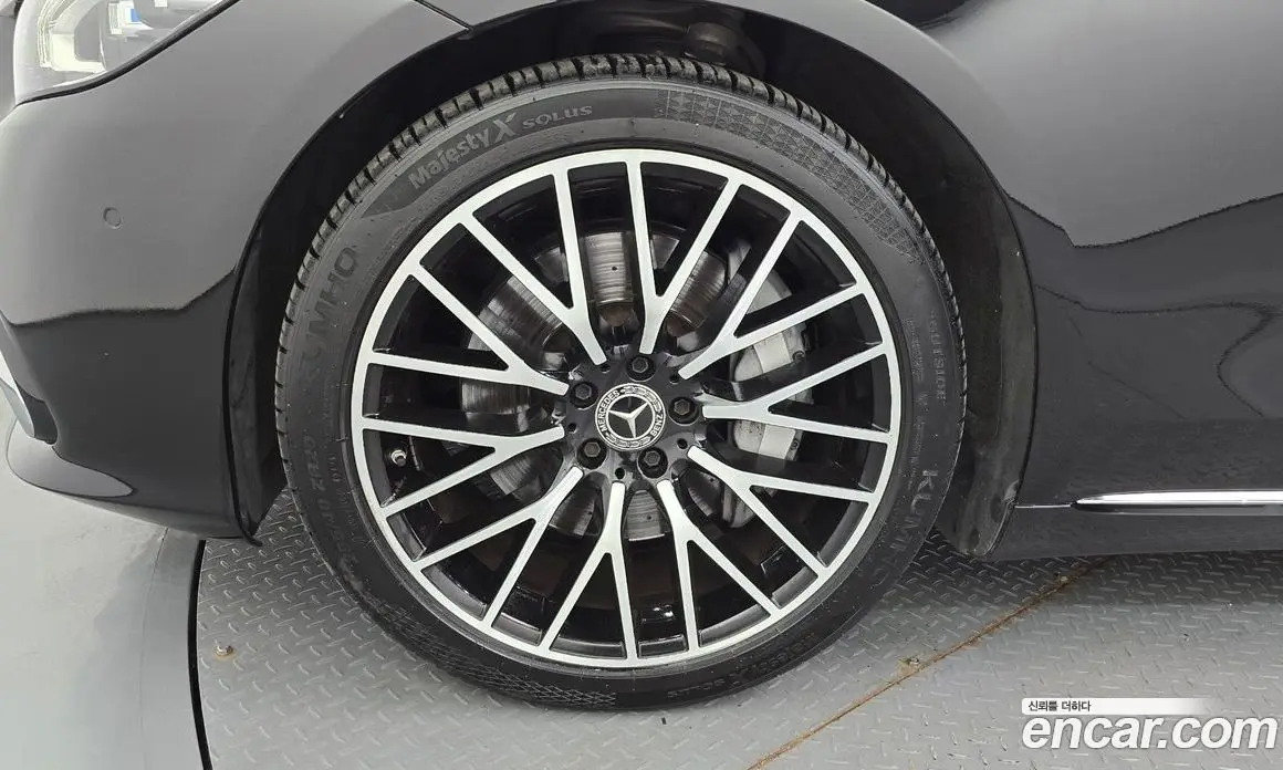 Mercedes-Benz S-Class 2022 4.0 автомат (гидро), фото 5