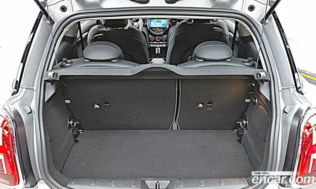 Mini Cooper 2024 1.5 автомат (гидро), миниатюра 6