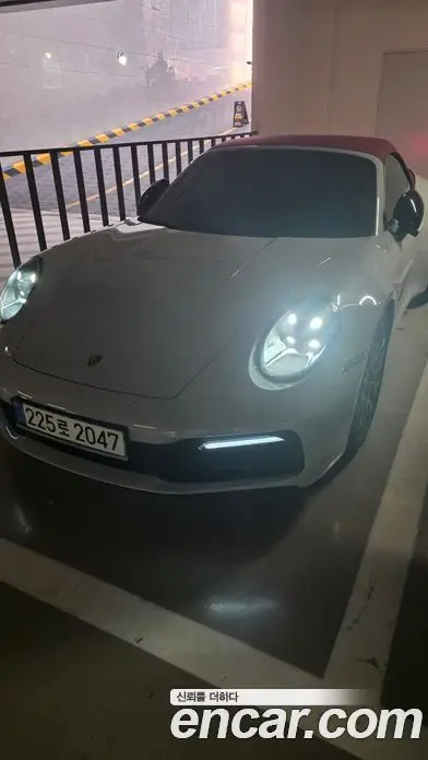Porsche 911 2020 3.0 автомат (гидро), миниатюра 3