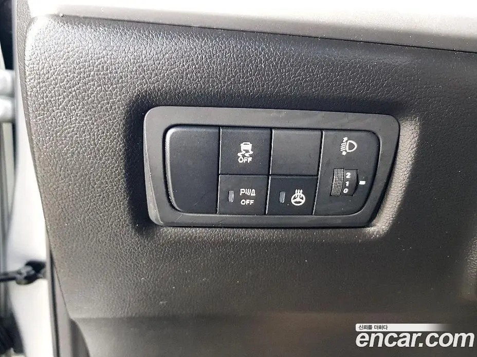 SsangYong Korando 2018 2.2 автомат (гидро), фото 13