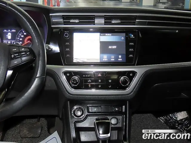 SsangYong Korando 2019 1.6 автомат (гидро), миниатюра 11