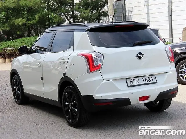 SsangYong TIBOLI 2015 1.6 автомат (гидро), миниатюра 2