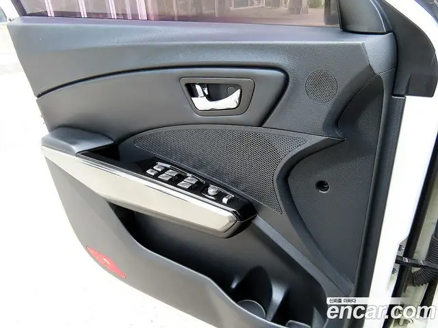 SsangYong TIBOLI 2015 1.6 автомат (гидро), миниатюра 11