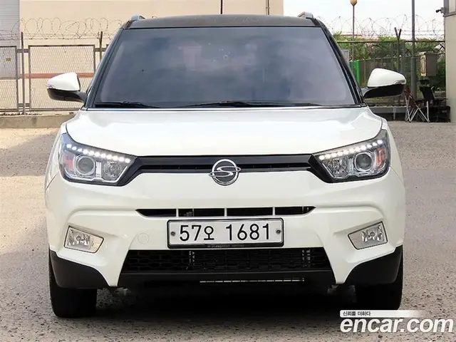 SsangYong TIBOLI 2015 1.6 автомат (гидро), миниатюра 3