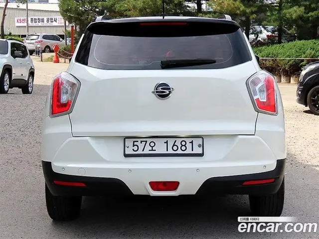 SsangYong TIBOLI 2015 1.6 автомат (гидро), миниатюра 4