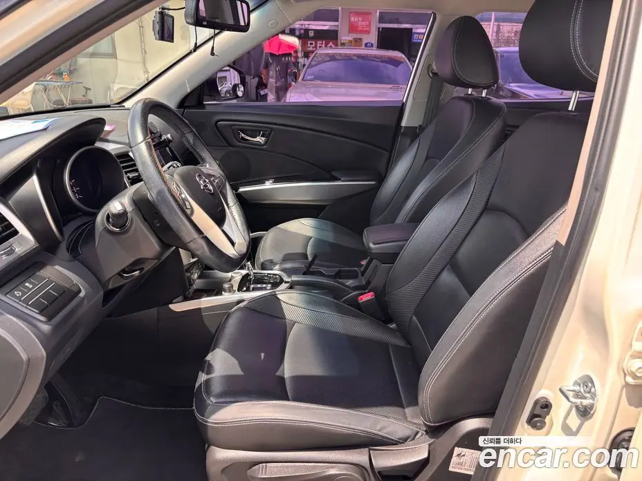 SsangYong TIBOLI 2015 1.6 автомат (гидро), фото 15