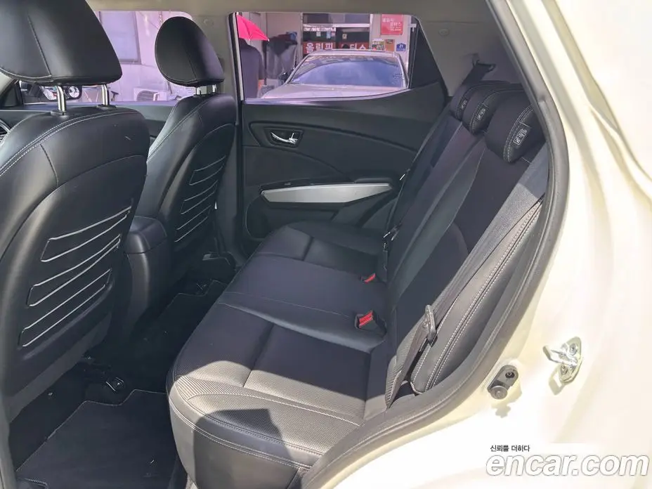 SsangYong TIBOLI 2015 1.6 автомат (гидро), фото 16