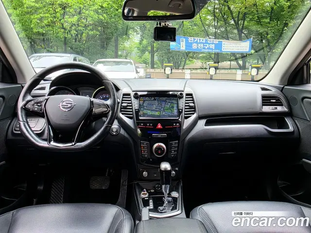 SsangYong TIBOLI 2017 1.6 автомат (гидро), миниатюра 5