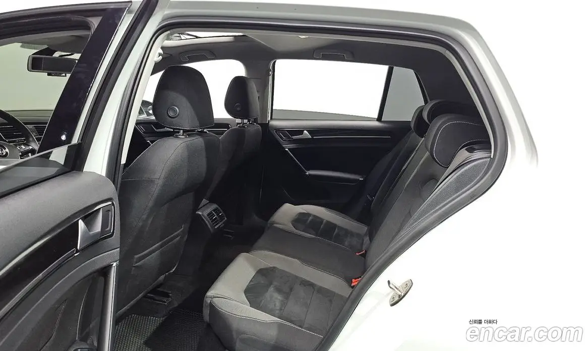 Volkswagen Golf 2015 2.0 автомат (гидро), фото 12