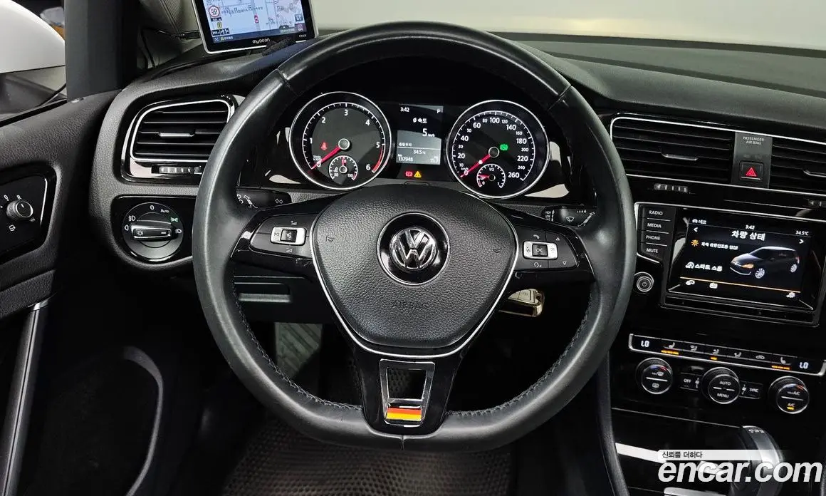 Volkswagen Golf 2015 2.0 автомат (гидро), фото 13