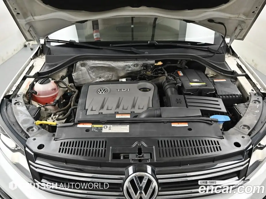 Volkswagen Tiguan 2015 2.0 автомат (гидро), фото 6